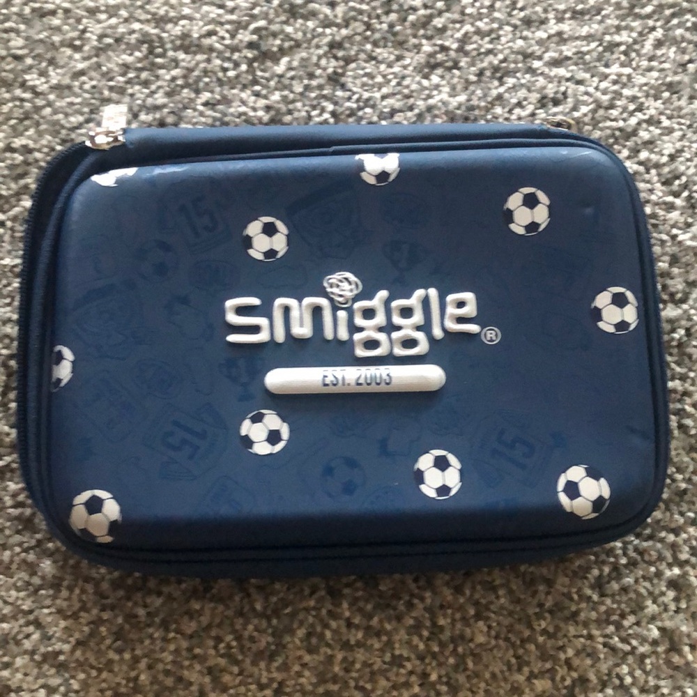 Smiggle case